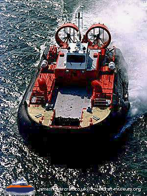 AP1-88 hovercraft  -   (The <a href='http://www.hovercraft-museum.org/' target='_blank'>Hovercraft Museum Trust</a>).